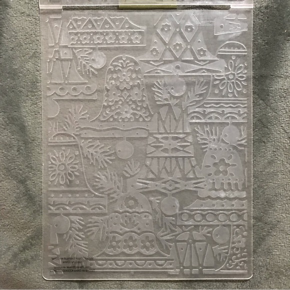 Cuttlebug Anna Griffin SWEDISH BELLS Embossing folder & border set - Picture 3 of 5